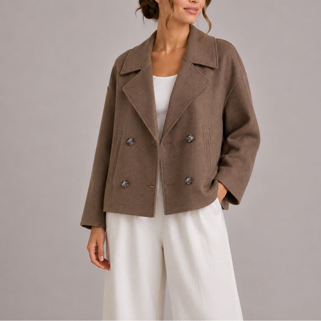 Women's Minimalist Fitted Jacket – Structured Tailored Style