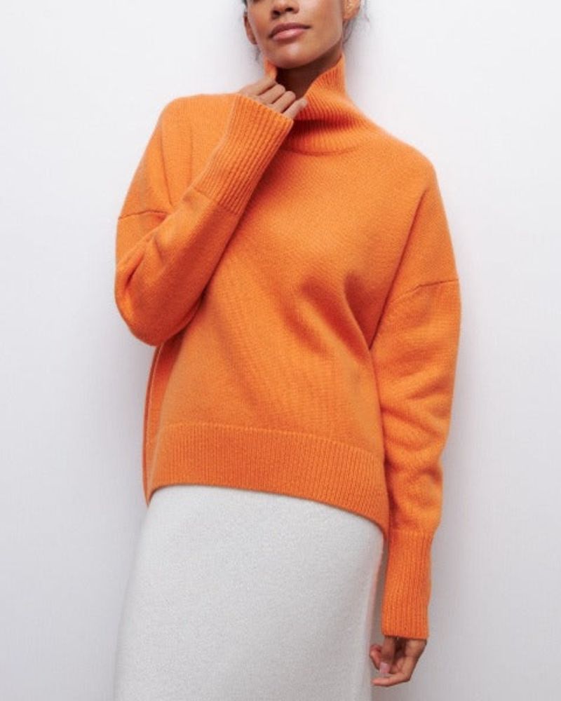 Women's Oversized Chunky Knit Turtleneck Sweater - Halvine