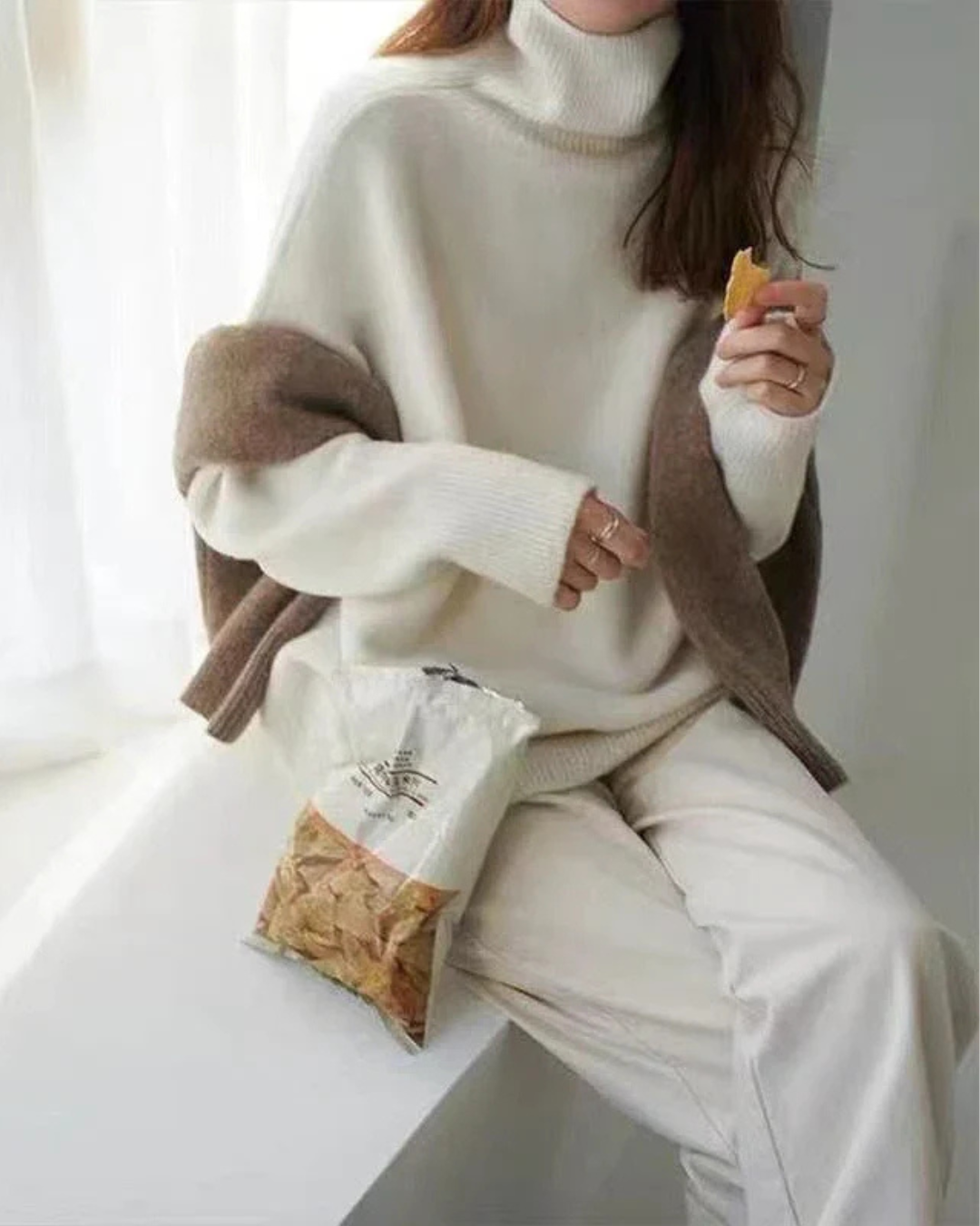 Women's Oversized Ribbed Turtleneck Sweater - Ottilie