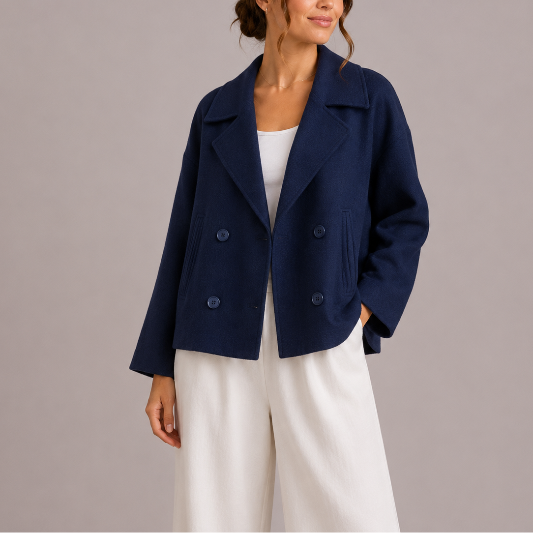 Women's Minimalist Fitted Jacket – Structured Tailored Style
