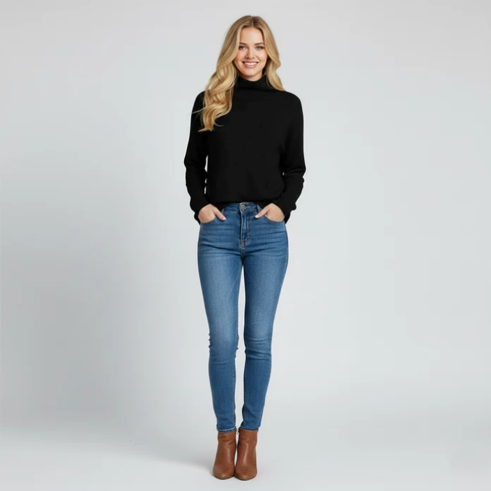 Women's relaxed fit turtleneck sweater in black
