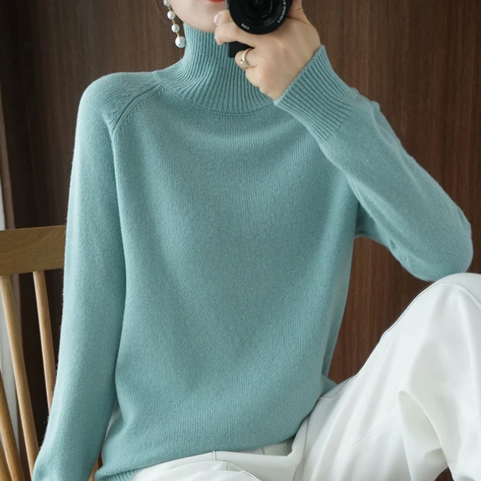 Women's fitted turtleneck sweater in aqua