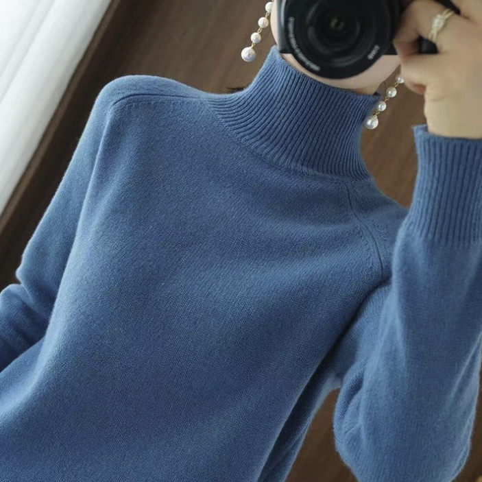 Women's fitted turtleneck sweater in blue
