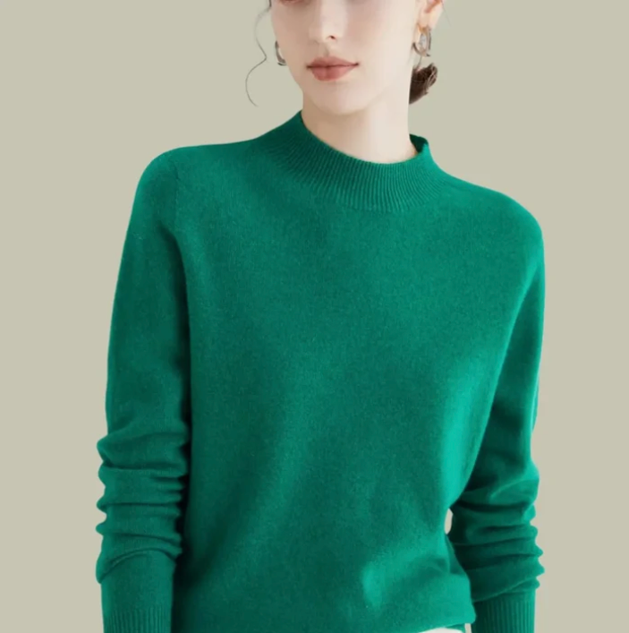 Women's mock-neck merino wool knit sweater in emerald green